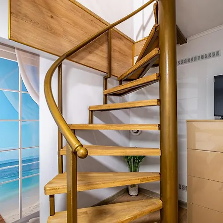 Angel 2bdrm Modern Апартаменти Варна