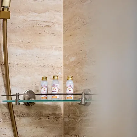 Angel 2bdrm Modern * Варна