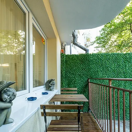 Angel 2bdrm Modern Апартаменти