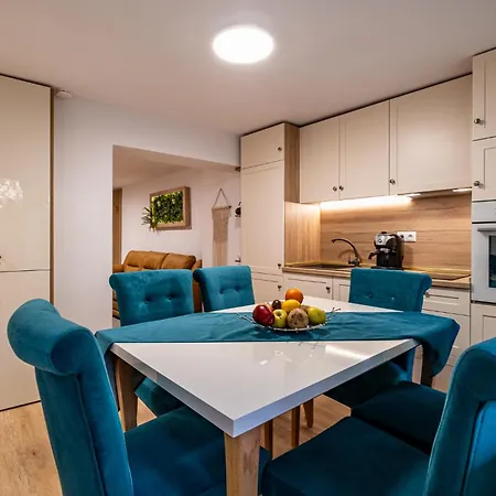 Angel 2bdrm Modern Апартаменти *