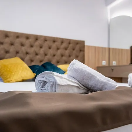 Апартаменти Angel 2bdrm Modern